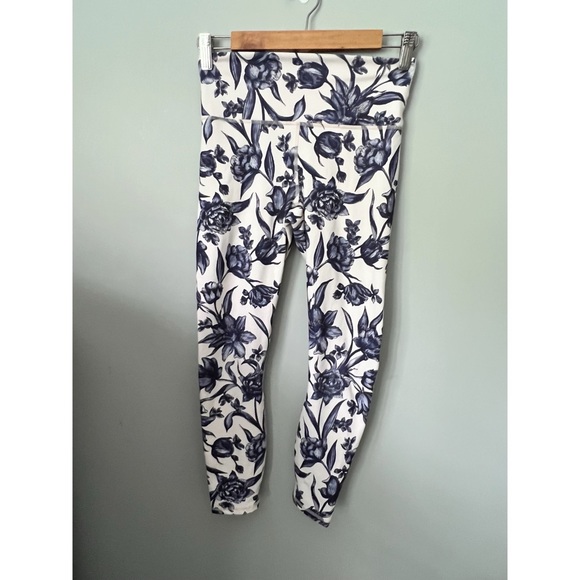 Fabletics Active Leggings - Picture 1 of 3